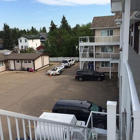 Raccoon Lodge Motel Sylvan Lake Esterno foto
