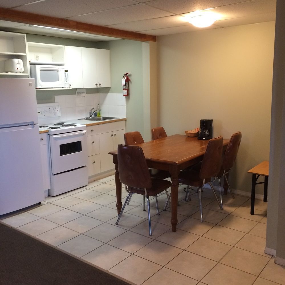 Raccoon Lodge Motel Sylvan Lake Esterno foto