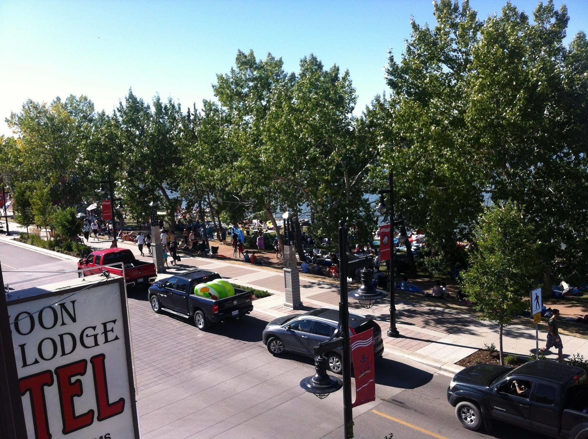 Raccoon Lodge Motel Sylvan Lake Esterno foto