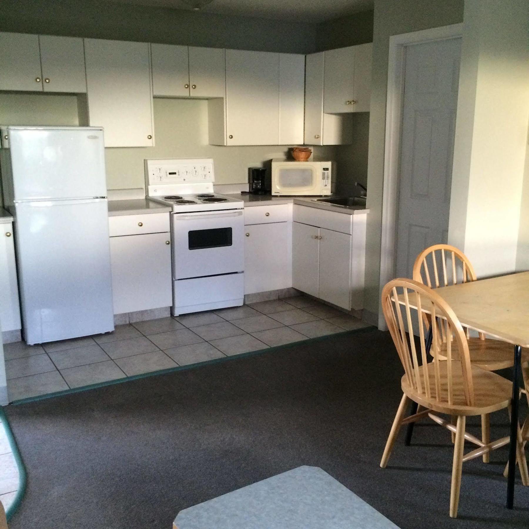 Raccoon Lodge Motel Sylvan Lake Esterno foto