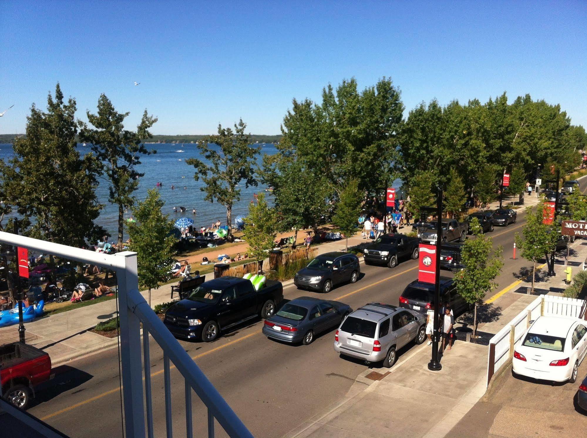 Raccoon Lodge Motel Sylvan Lake Esterno foto